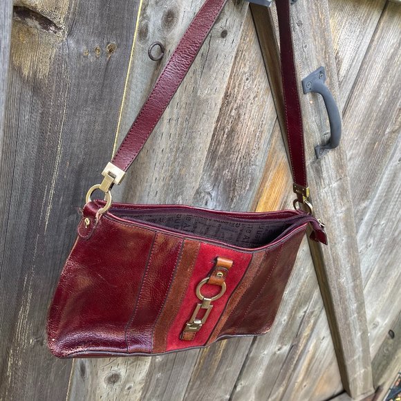 Vintage Etienne Aigner Purse - Picture 3 of 10